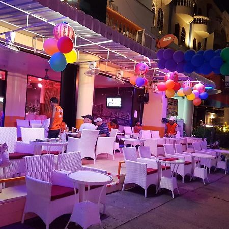 Doubleshot Guesthouse Jomtien 芭達亞 外观 照片